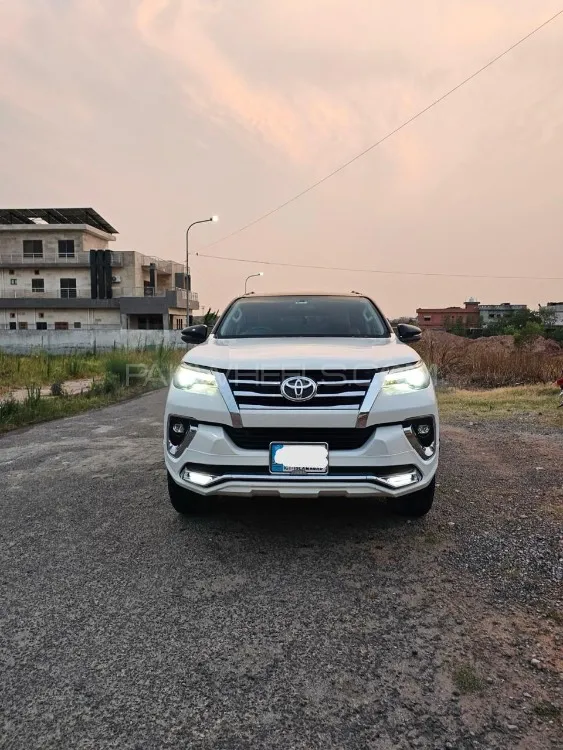 Toyota Fortuner 2018 for Sale in Islamabad Toyota Fortuner 2018 for Sale in Islamabad Image-3