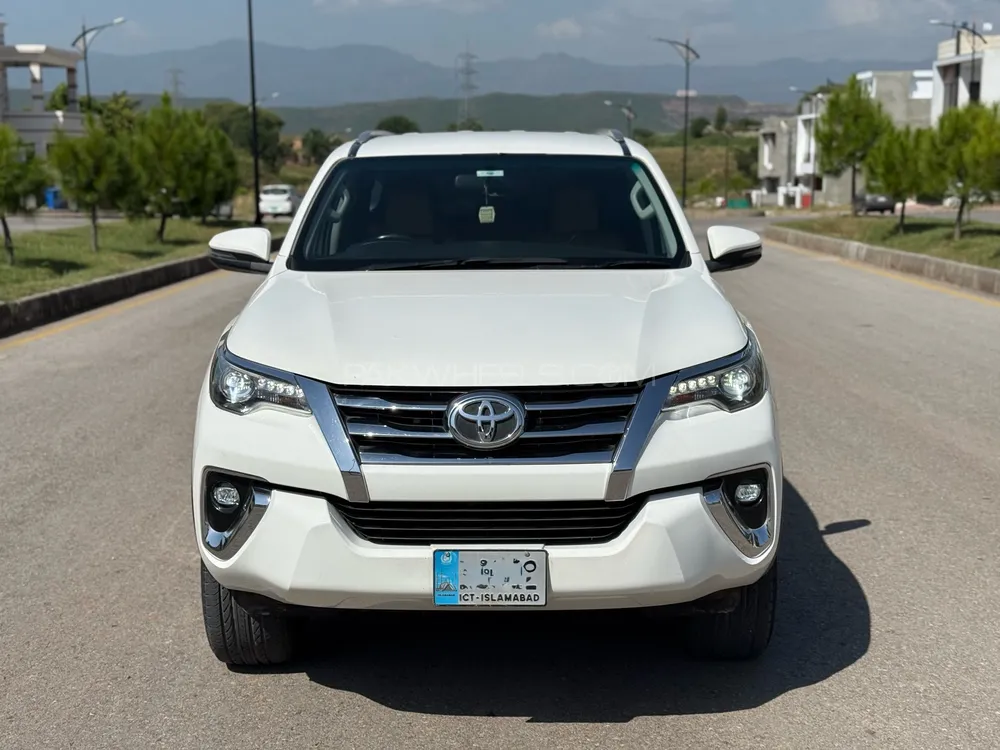 Toyota Fortuner 2018 for Sale in Islamabad Toyota Fortuner 2018 for Sale in Islamabad Image-2