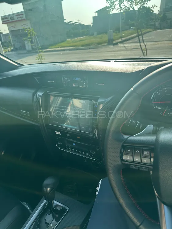 Toyota Fortuner 2025 for Sale in Rawalpindi Toyota Fortuner 2025 for Sale in Rawalpindi Image-7