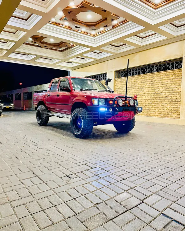 Toyota Hilux 1993 for Sale in Karachi Toyota Hilux 1993 for Sale in Karachi Image-1