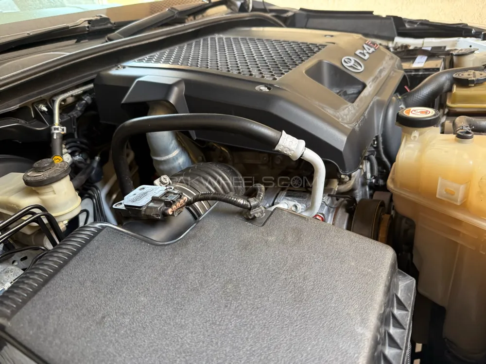 Toyota Hilux 2018 for Sale in Lahore Toyota Hilux 2018 for Sale in Lahore Image-13