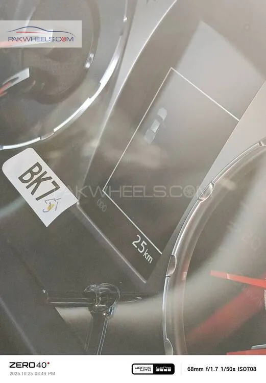 Toyota Hilux 2025 for Sale in Lahore Toyota Hilux 2025 for Sale in Lahore Image-9