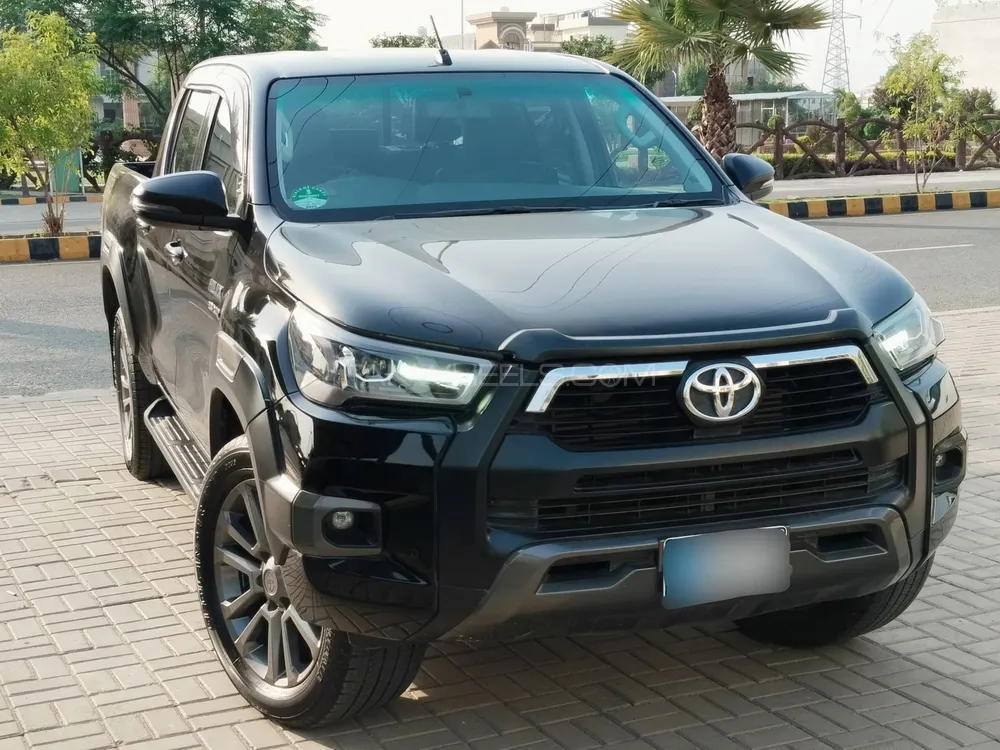 Toyota Hilux 2022 for Sale in Sialkot Toyota Hilux 2022 for Sale in Sialkot Image-2