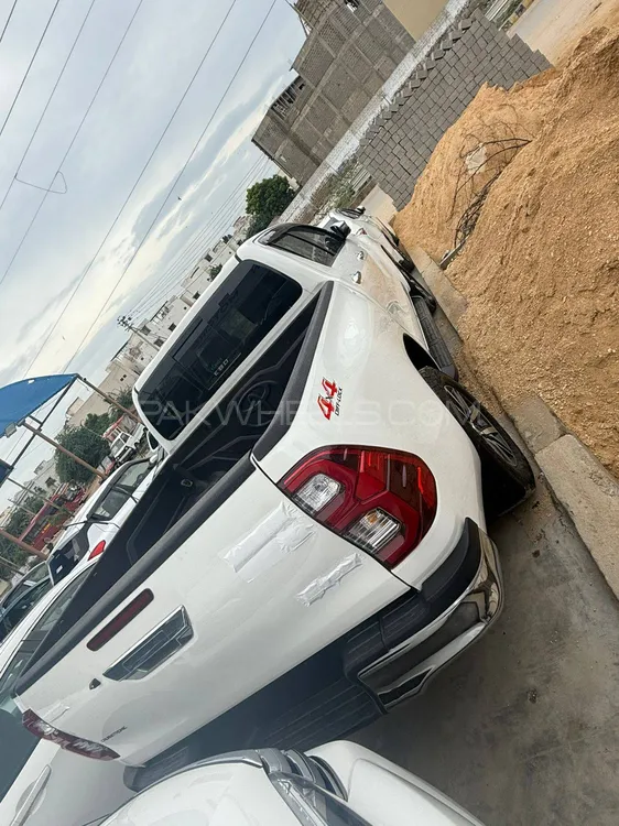 Toyota Hilux 2019 for Sale in Karachi Toyota Hilux 2019 for Sale in Karachi Image-5
