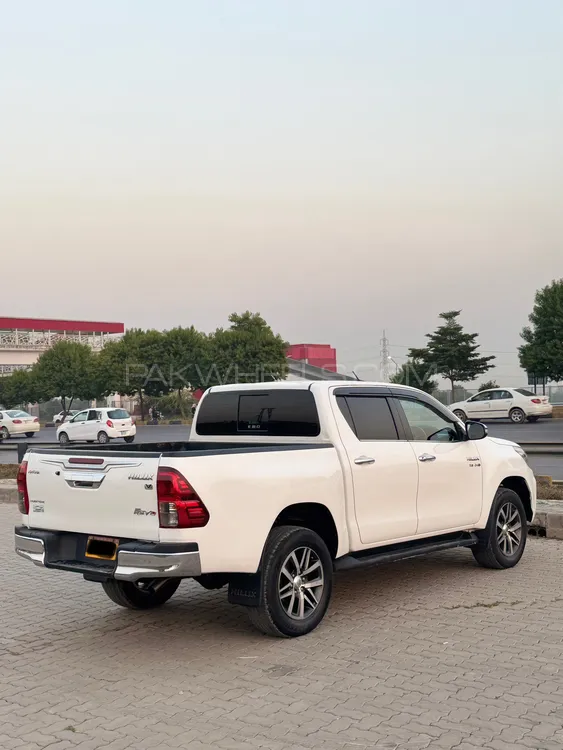 Toyota Hilux 2019 for Sale in Islamabad Toyota Hilux 2019 for Sale in Islamabad Image-4