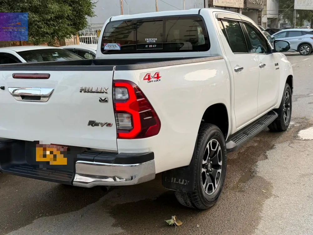 Toyota Hilux 2022 for Sale in Karachi Toyota Hilux 2022 for Sale in Karachi Image-5