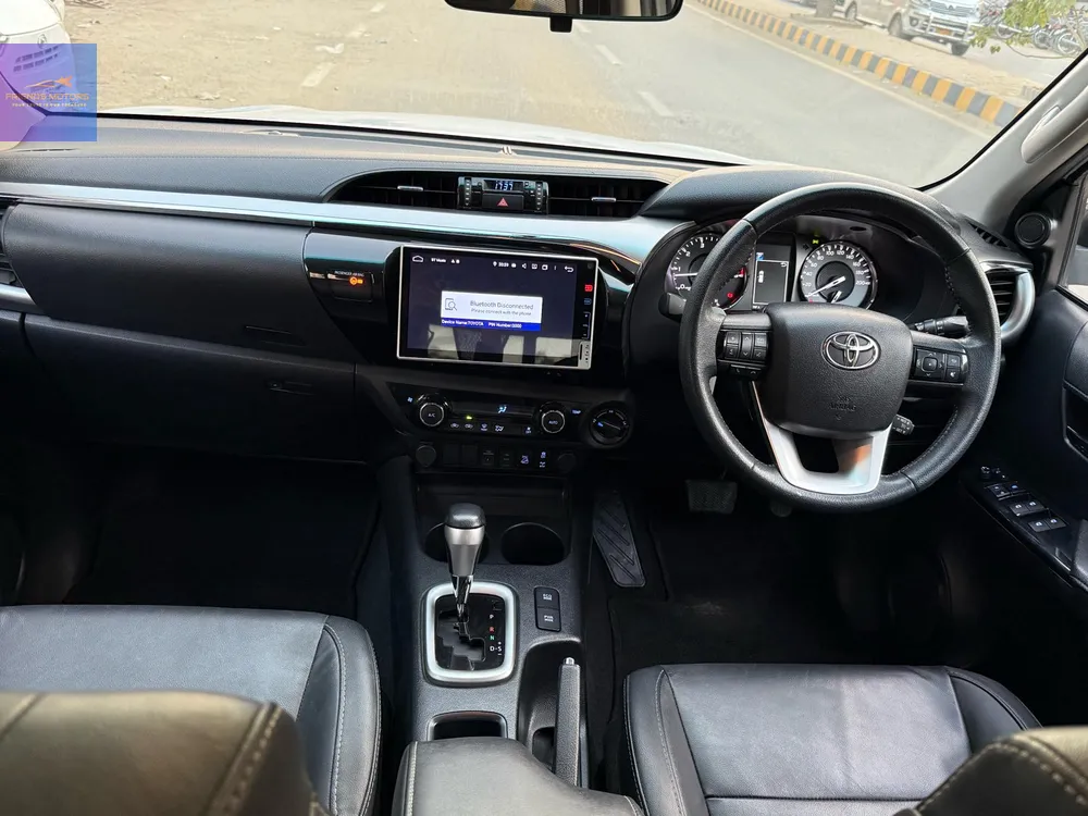 Toyota Hilux 2022 for Sale in Karachi Toyota Hilux 2022 for Sale in Karachi Image-8
