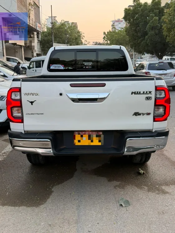 Toyota Hilux 2022 for Sale in Karachi Toyota Hilux 2022 for Sale in Karachi Image-3