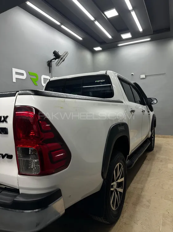 Toyota Hilux 2017 for Sale in Karachi Toyota Hilux 2017 for Sale in Karachi Image-7