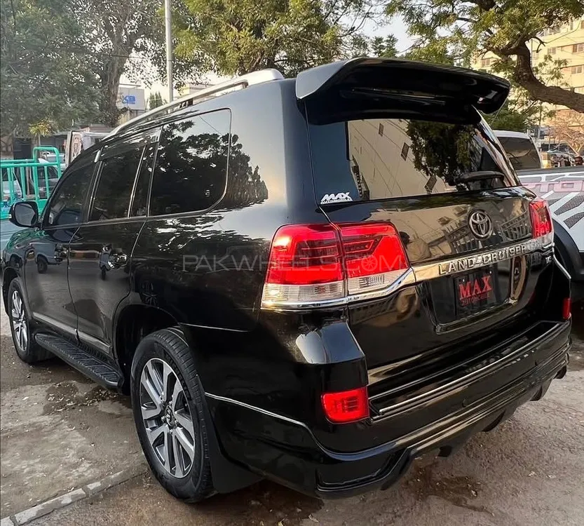 Toyota Land Cruiser 2012 for Sale in Karachi Toyota Land Cruiser 2012 for Sale in Karachi Image-9