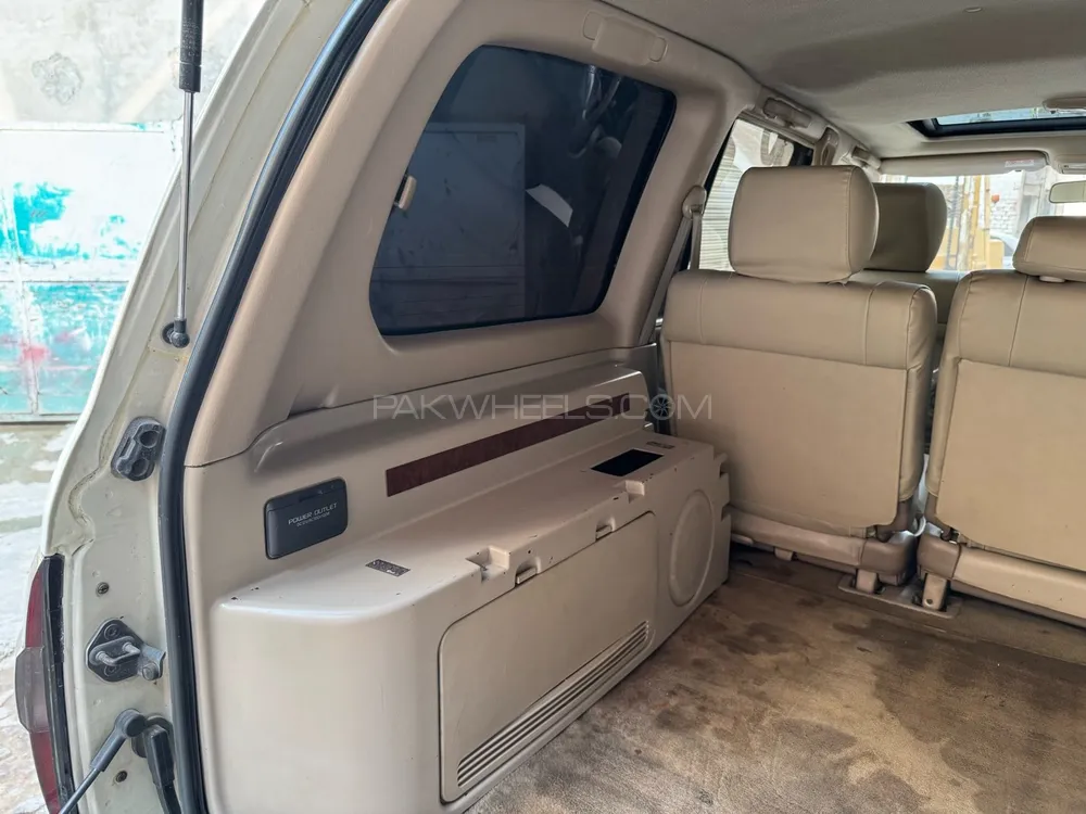 Toyota Land Cruiser 2000 for Sale in Gujranwala Toyota Land Cruiser 2000 for Sale in Gujranwala Image-11