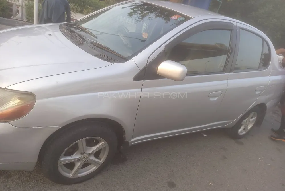 Toyota Platz 2002 for Sale in Lahore Toyota Platz 2002 for Sale in Lahore Image-2