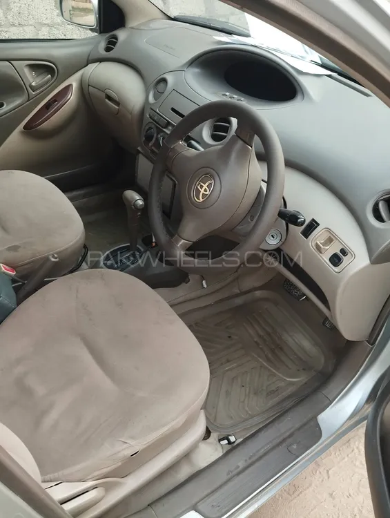 Toyota Platz 2004 for Sale in Rawalpindi Toyota Platz 2004 for Sale in Rawalpindi Image-8