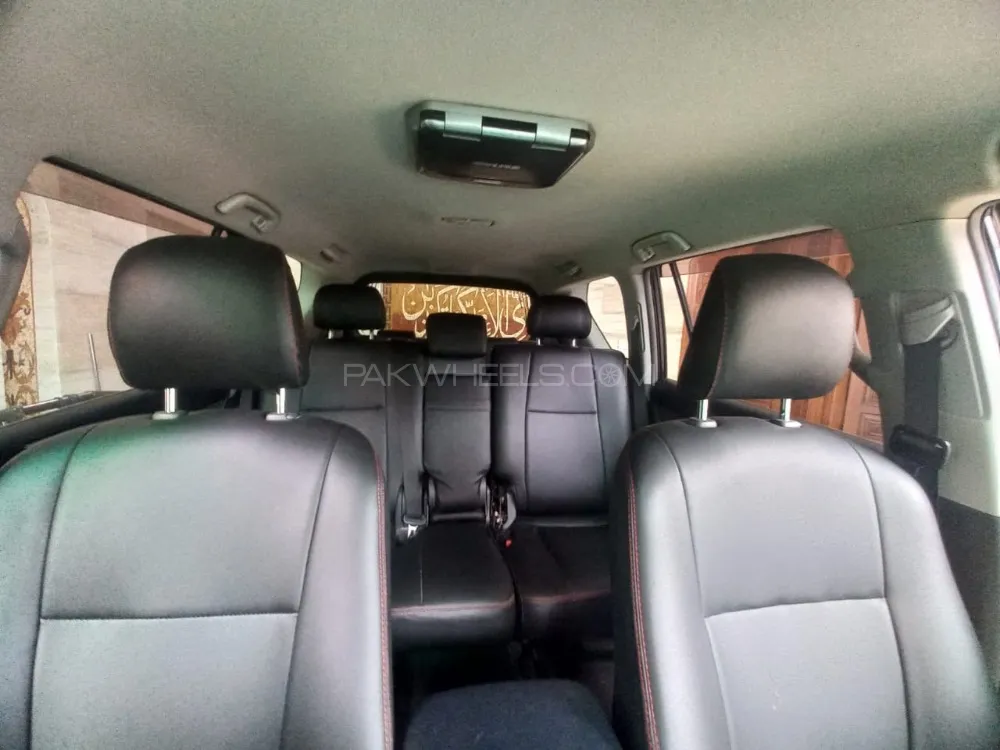 Toyota Prado 2011 for Sale in Lahore Toyota Prado 2011 for Sale in Lahore Image-6