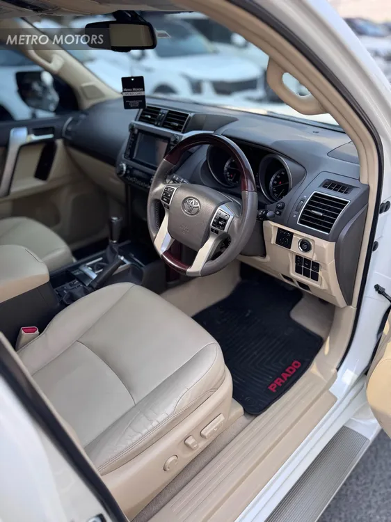 Toyota Prado 2015 for Sale in Lahore Toyota Prado 2015 for Sale in Lahore Image-4