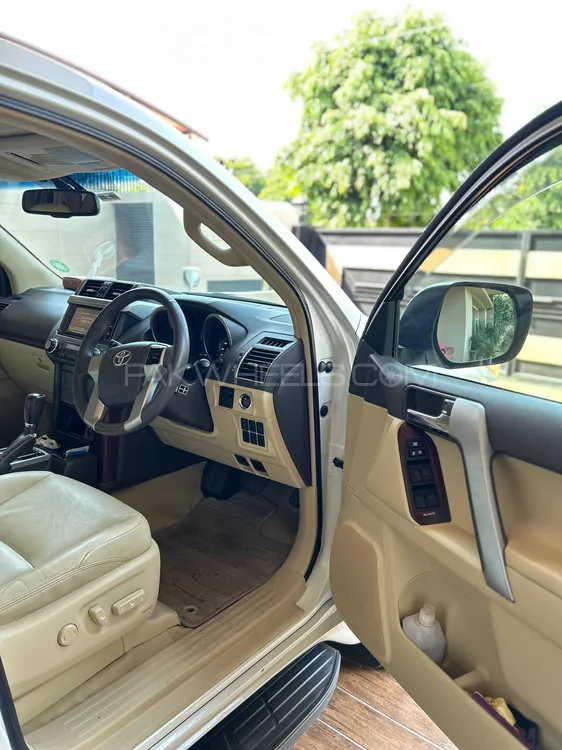 Toyota Prado 2016 for Sale in Lahore Toyota Prado 2016 for Sale in Lahore Image-9