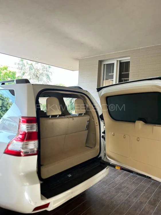 Toyota Prado 2016 for Sale in Lahore Toyota Prado 2016 for Sale in Lahore Image-11