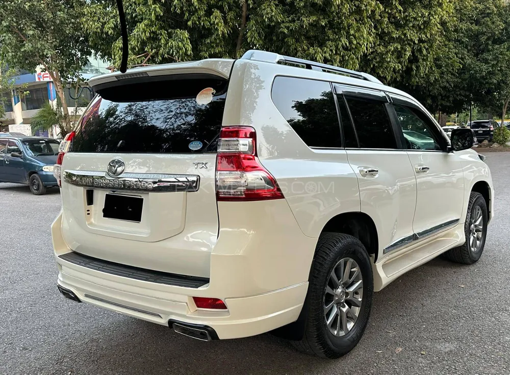 Toyota Prado 2016 for Sale in Jhelum Toyota Prado 2016 for Sale in Jhelum Image-7