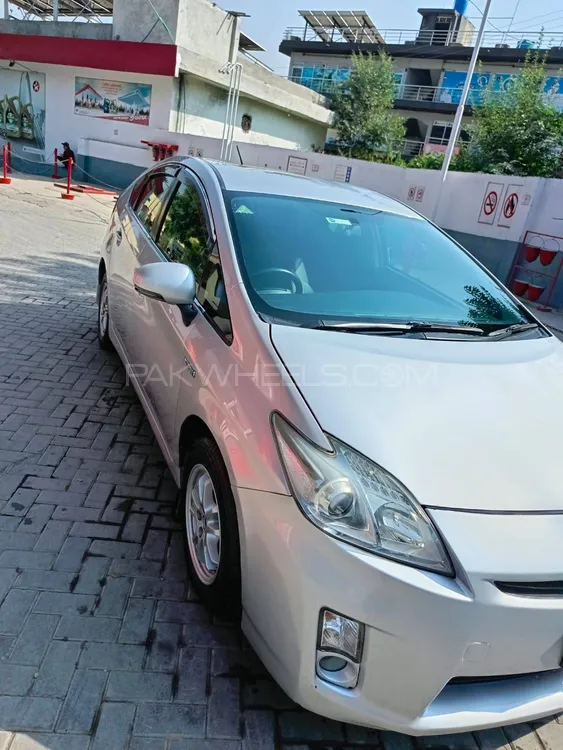 Toyota Prius 2010 for Sale in Rawalpindi Toyota Prius 2010 for Sale in Rawalpindi Image-1