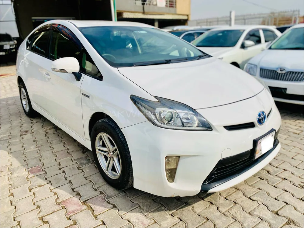 Toyota Prius 2014 for Sale in Peshawar Toyota Prius 2014 for Sale in Peshawar Image-20