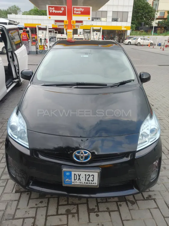 Toyota Prius 2012 for Sale in Islamabad Toyota Prius 2012 for Sale in Islamabad Image-1