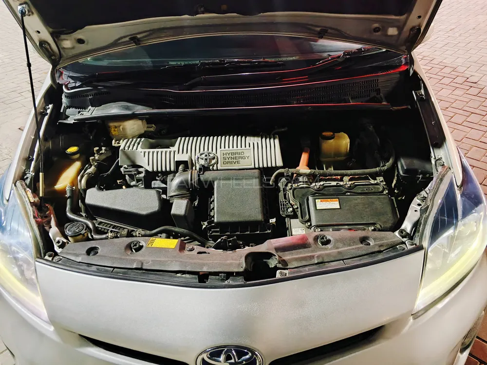 Toyota Prius 2012 for Sale in Rawalpindi Toyota Prius 2012 for Sale in Rawalpindi Image-17