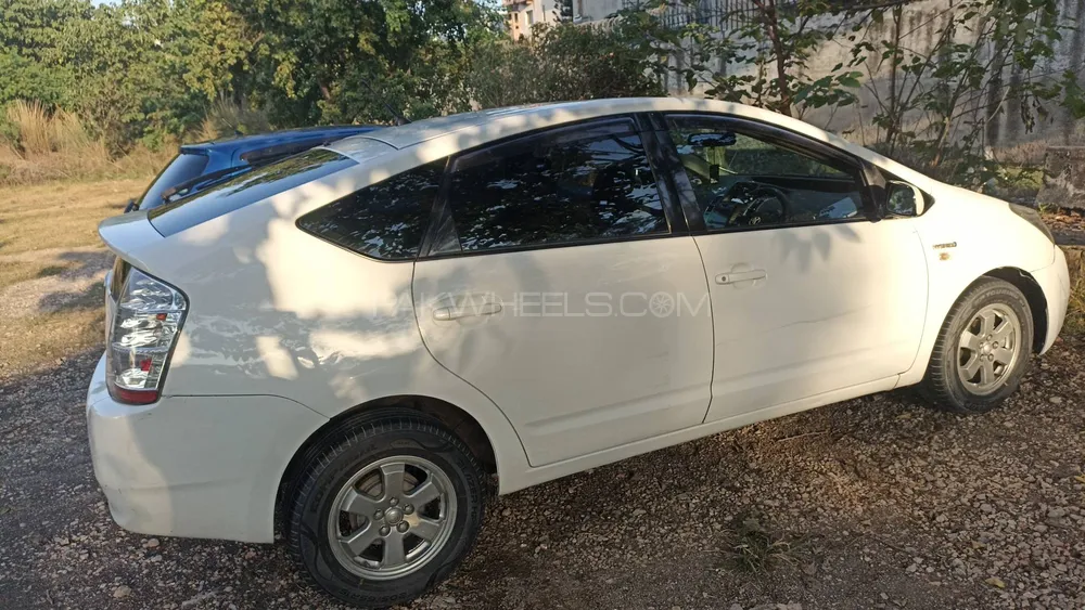 Toyota Prius 2010 for Sale in Rawalpindi Toyota Prius 2010 for Sale in Rawalpindi Image-2
