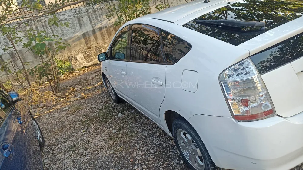 Toyota Prius 2010 for Sale in Rawalpindi Toyota Prius 2010 for Sale in Rawalpindi Image-1