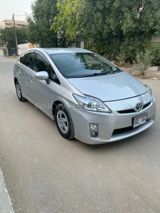 Toyota Prius 2010 for Sale in Karachi Toyota Prius 2010 for Sale in Karachi Image-2