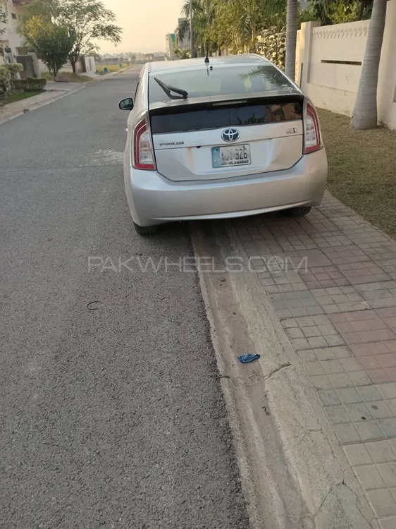 Toyota Prius 2013 for Sale in Islamabad Toyota Prius 2013 for Sale in Islamabad Image-5