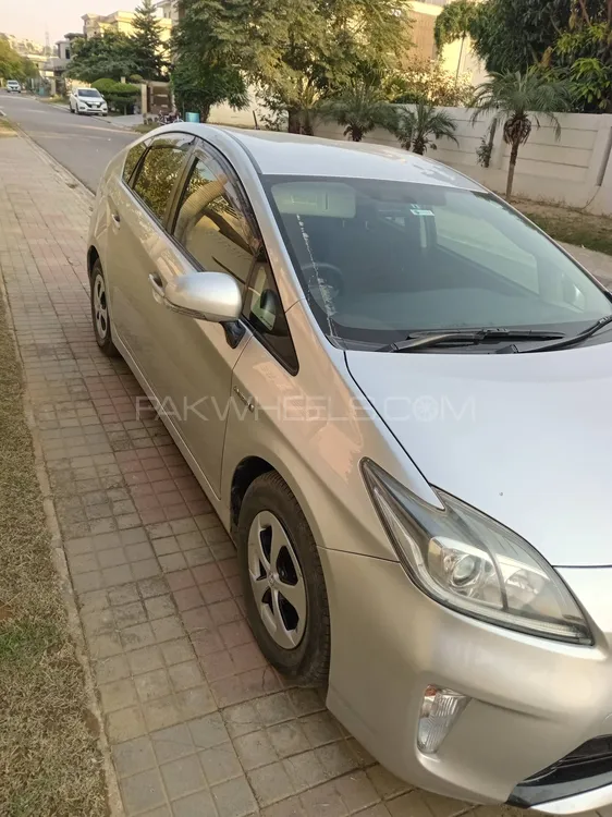 Toyota Prius 2013 for Sale in Islamabad Toyota Prius 2013 for Sale in Islamabad Image-6