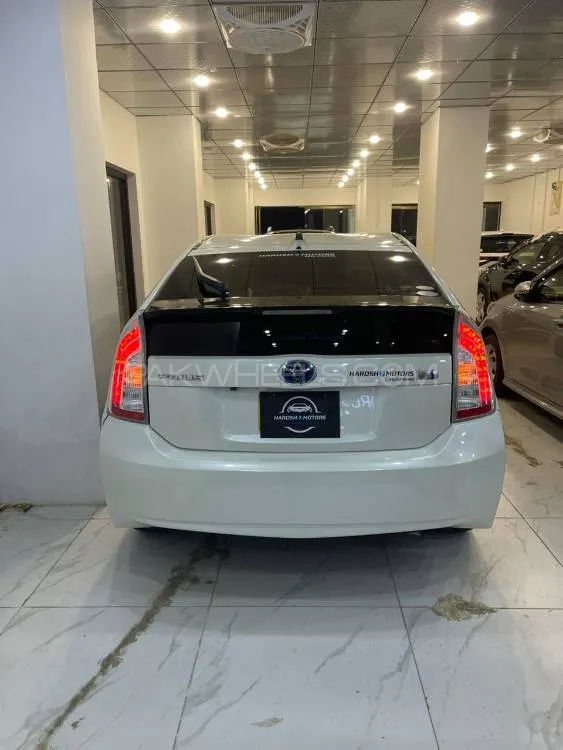 Toyota Prius 2014 for Sale in Karachi Toyota Prius 2014 for Sale in Karachi Image-12