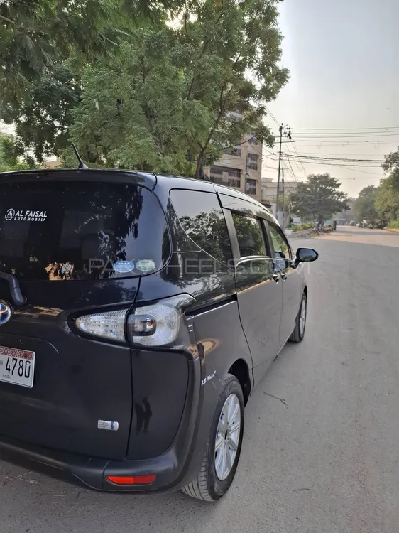 Toyota Sienta 2016 for Sale in Karachi Toyota Sienta 2016 for Sale in Karachi Image-6
