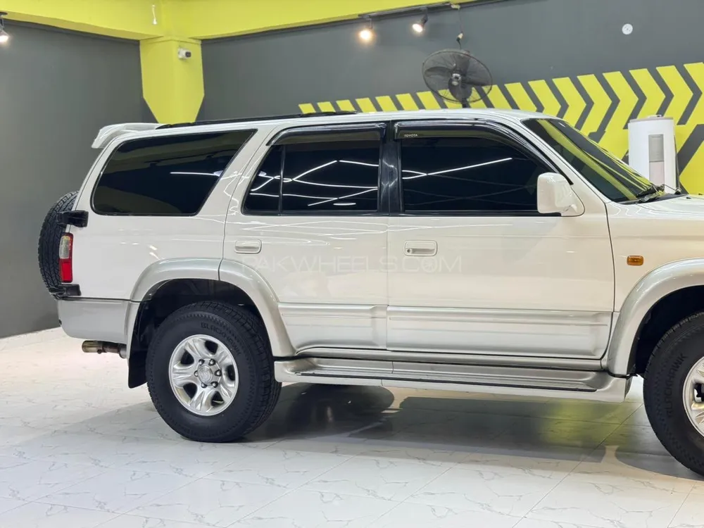 Toyota Surf 2001 for Sale in D.G.Khan Toyota Surf 2001 for Sale in D.G.Khan Image-2