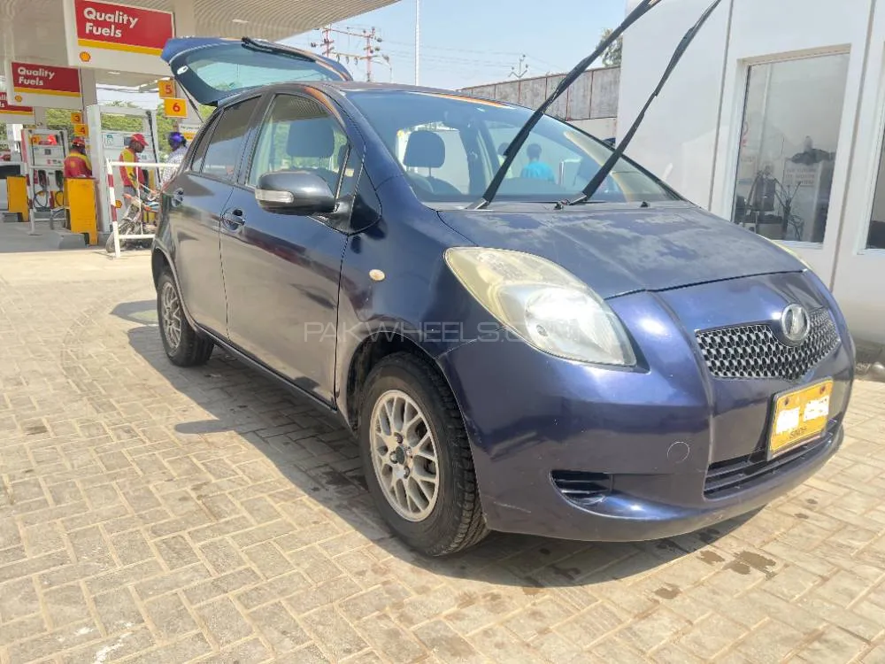 Toyota Vitz 2005 for Sale in Karachi Toyota Vitz 2005 for Sale in Karachi Image-1