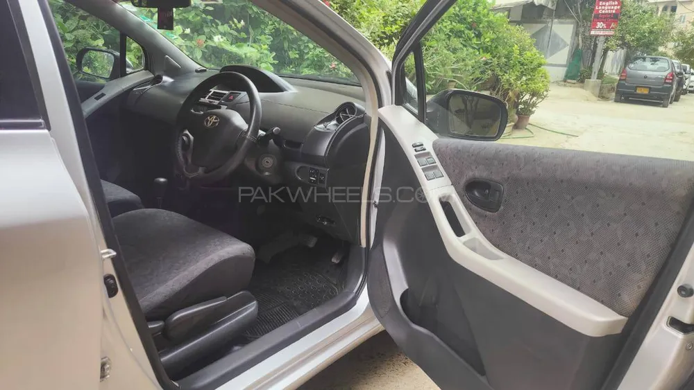 Toyota Vitz 2009 for Sale in Karachi Toyota Vitz 2009 for Sale in Karachi Image-6