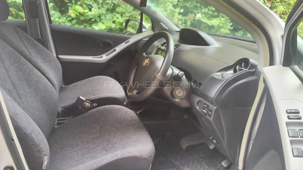 Toyota Vitz 2009 for Sale in Karachi Toyota Vitz 2009 for Sale in Karachi Image-9