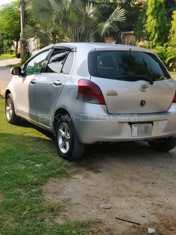 Toyota Vitz 2010 for Sale in Lahore Toyota Vitz 2010 for Sale in Lahore Image-3