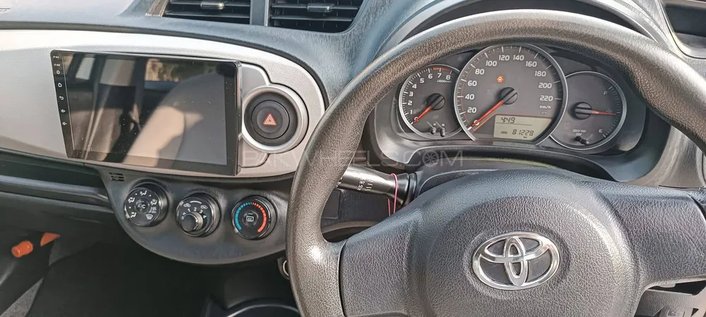 Toyota Vitz 2011 for Sale in Karachi Toyota Vitz 2011 for Sale in Karachi Image-10