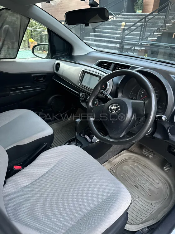 Toyota Vitz 2011 for Sale in Hassan abdal Toyota Vitz 2011 for Sale in Hassan abdal Image-6