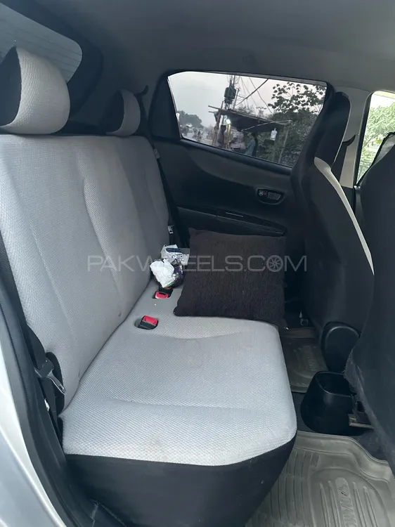 Toyota Vitz 2011 for Sale in Hassan abdal Toyota Vitz 2011 for Sale in Hassan abdal Image-8
