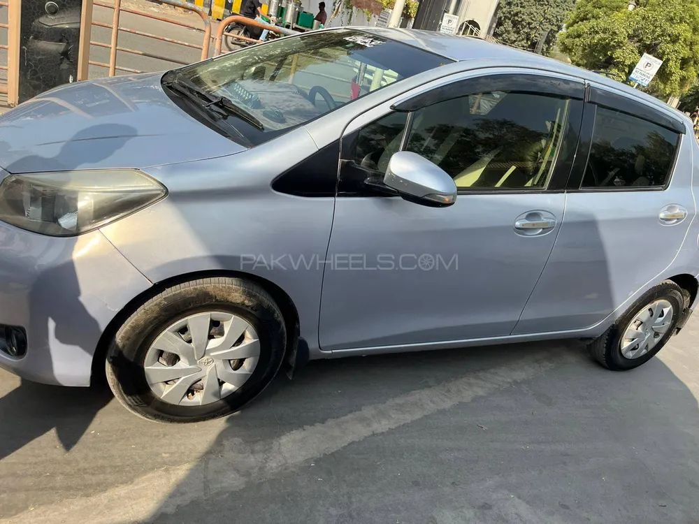 Toyota Vitz 2013 for Sale in Karachi Toyota Vitz 2013 for Sale in Karachi Image-4