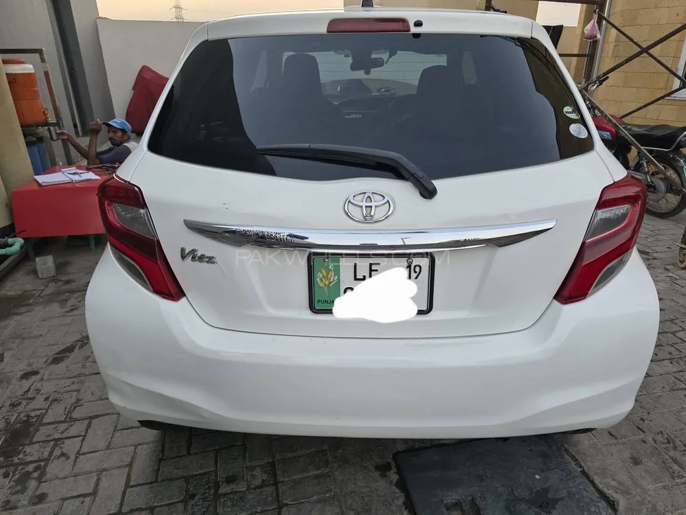 Toyota Vitz 2015 for Sale in Sargodha Toyota Vitz 2015 for Sale in Sargodha Image-14