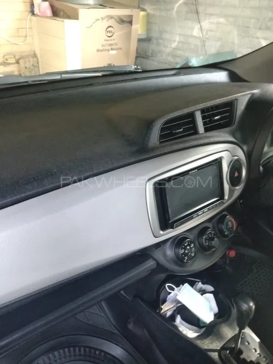 Toyota Vitz 2015 for Sale in Gujranwala Toyota Vitz 2015 for Sale in Gujranwala Image-5