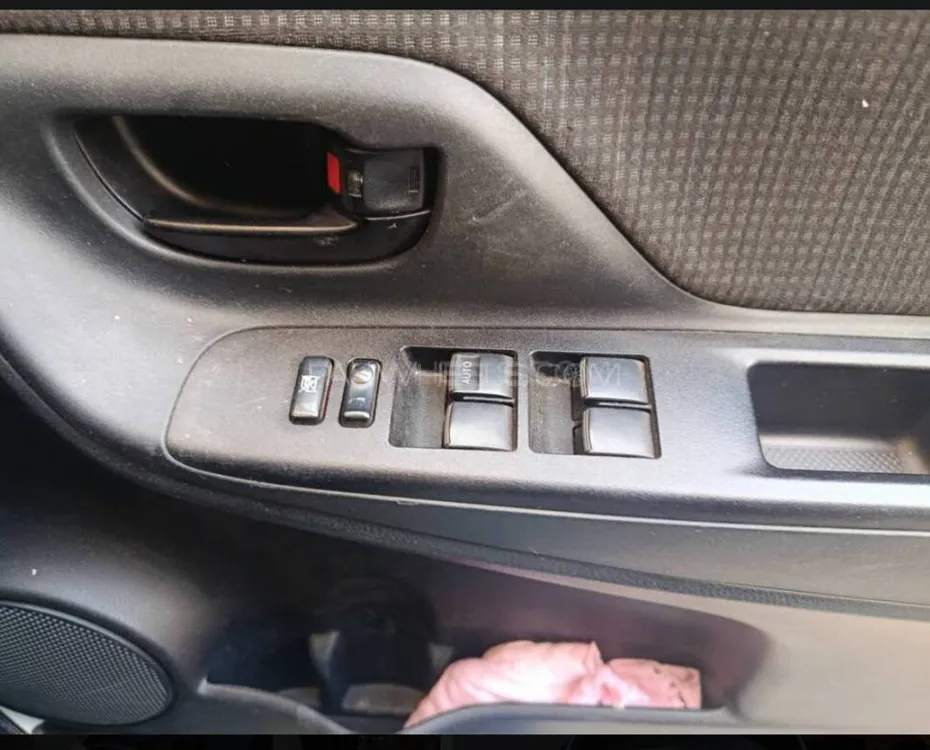 Toyota Vitz 2017 for Sale in Karachi Toyota Vitz 2017 for Sale in Karachi Image-11