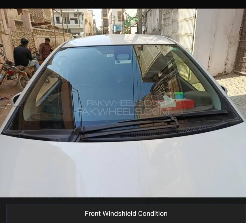 Toyota Vitz 2017 for Sale in Karachi Toyota Vitz 2017 for Sale in Karachi Image-16