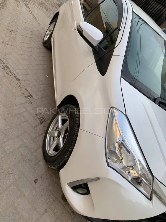Toyota Vitz 2019 for Sale in Lahore Toyota Vitz 2019 for Sale in Lahore Image-6