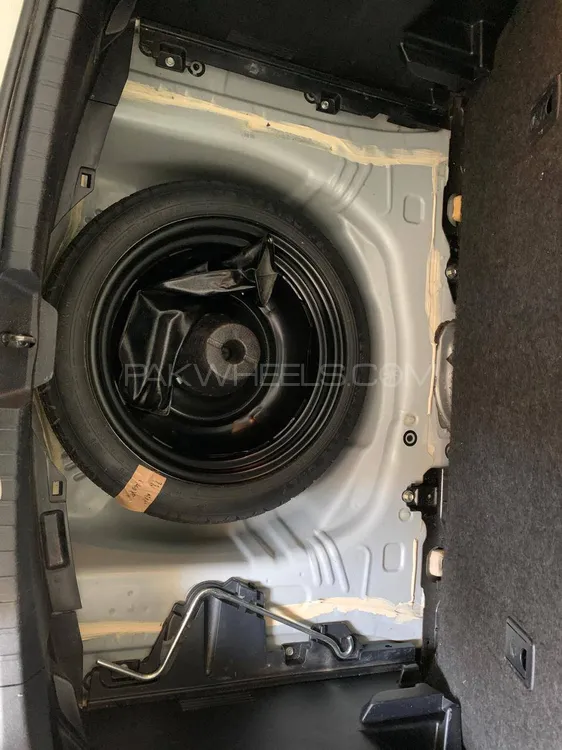 Toyota Vitz 2019 for Sale in Lahore Toyota Vitz 2019 for Sale in Lahore Image-11