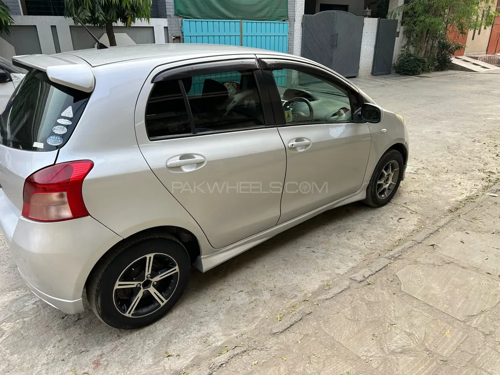 Toyota Vitz 2006 for Sale in Lahore Toyota Vitz 2006 for Sale in Lahore Image-3