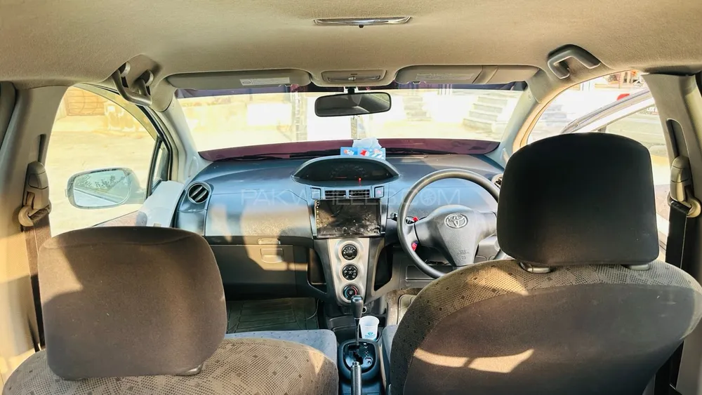 Toyota Vitz 2010 for Sale in Mardan Toyota Vitz 2010 for Sale in Mardan Image-3